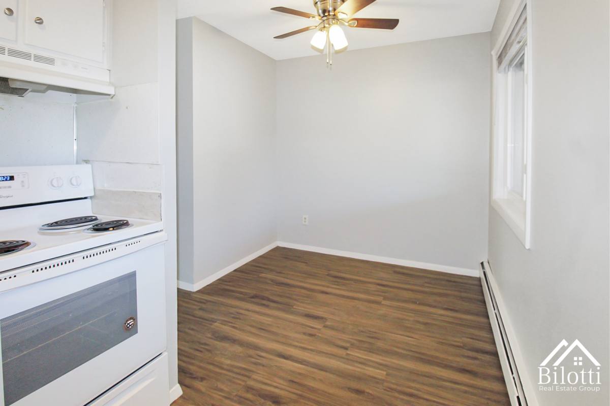 Apartment for rent at 301 Oaklawn Ave, Cranston, RI 02920