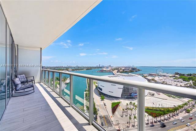 Apartment for rent at 888 Biscayne Blvd #2404, Miami, FL 33132