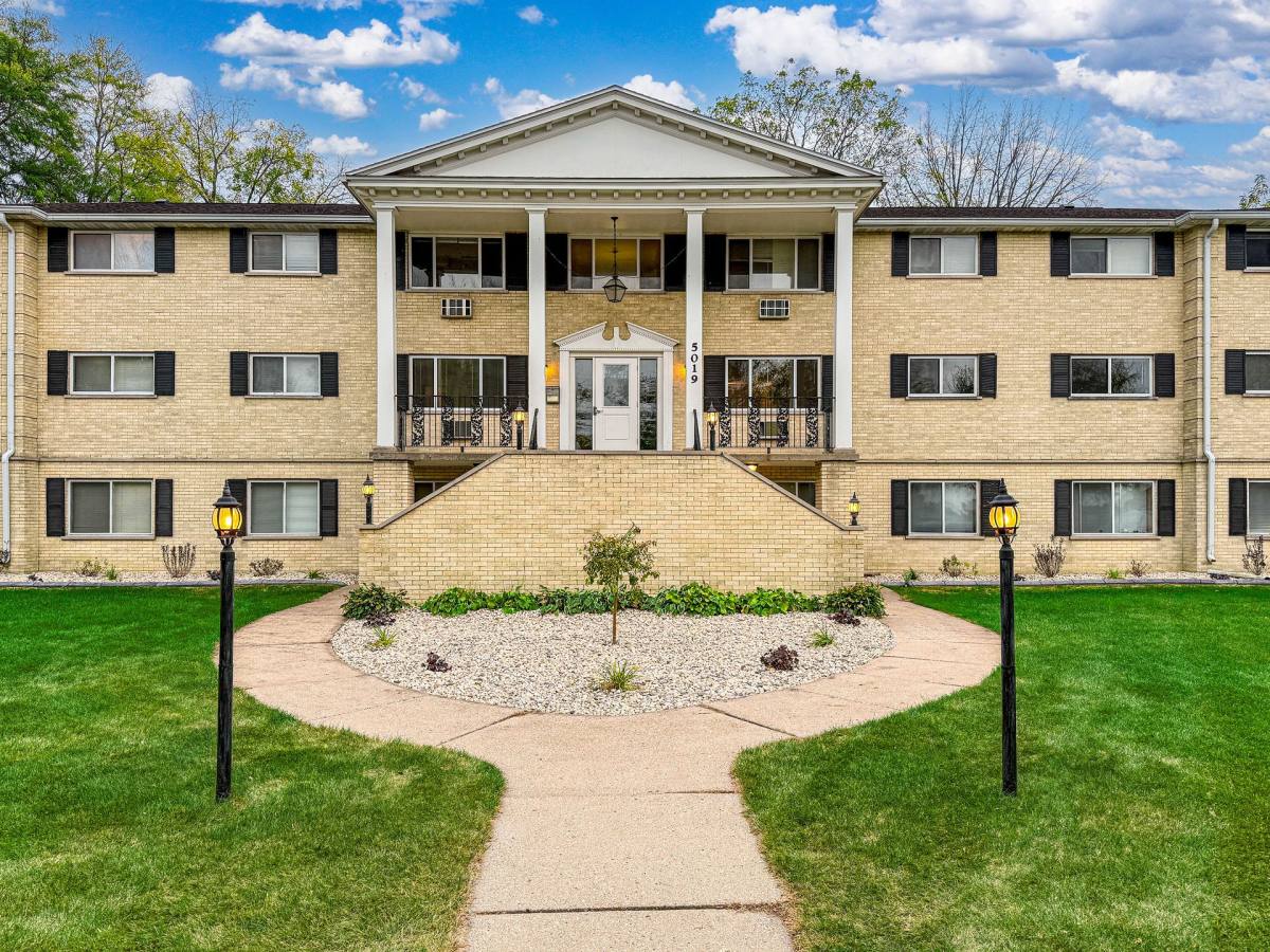 Apartment for rent at 5019 Old Middleton Rd, Madison, WI 53705