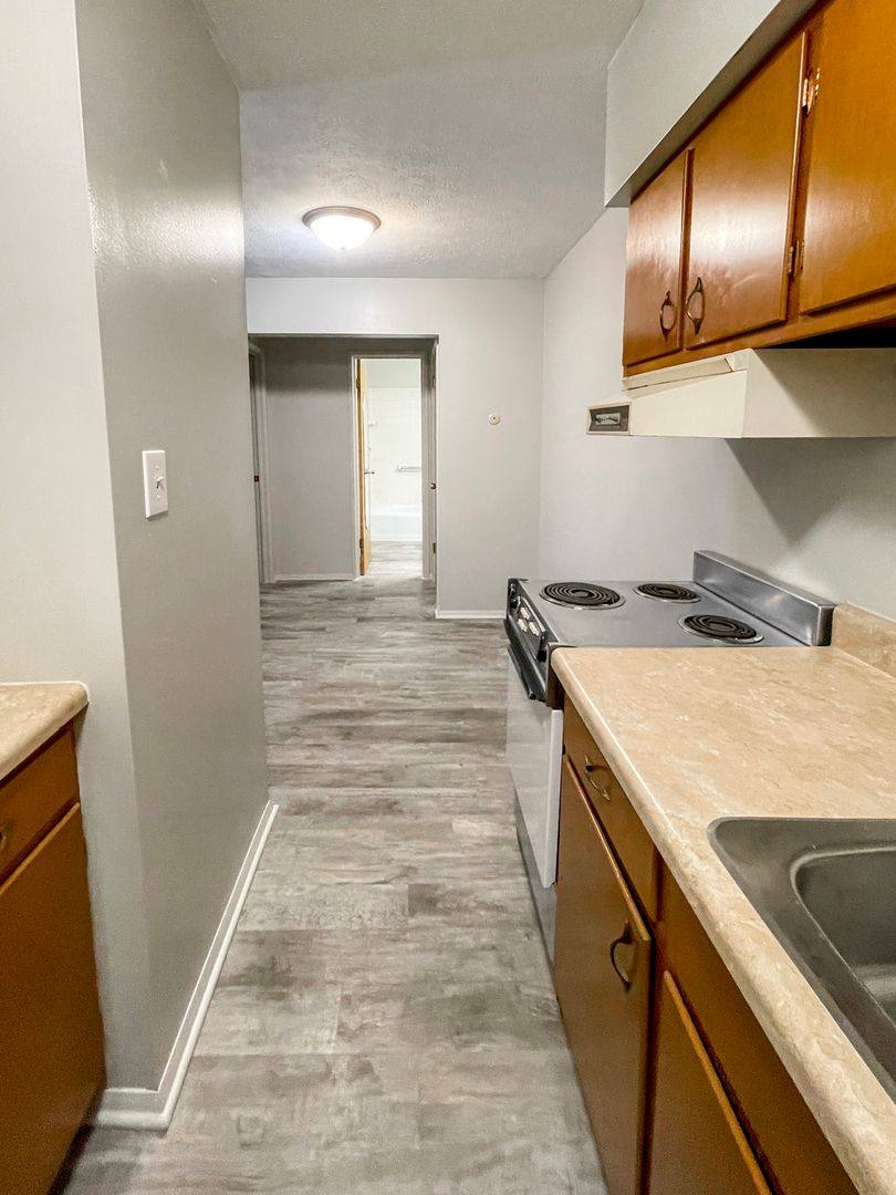 Apartment for rent at 2310 N Oakwood Ave, Muncie, IN 47304
