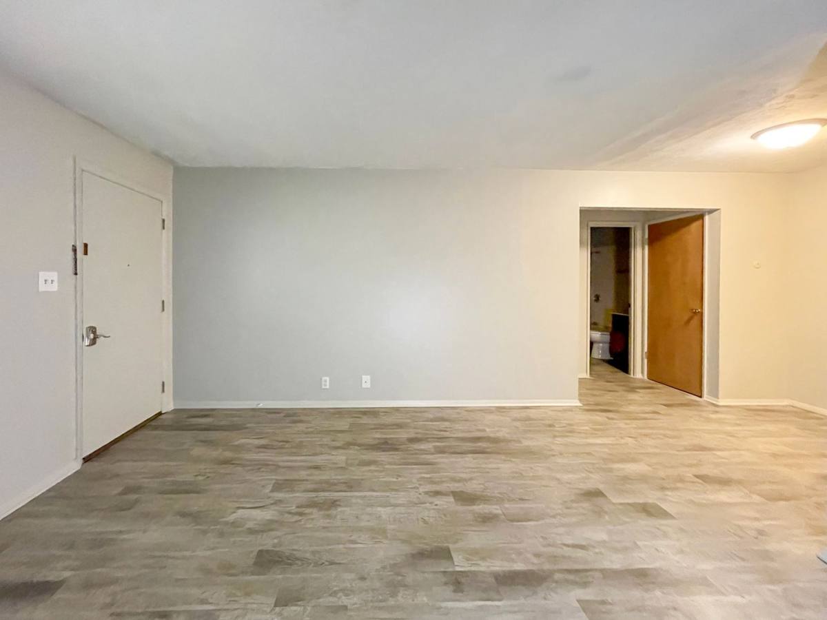 Apartment for rent at 2310 N Oakwood Ave, Muncie, IN 47304