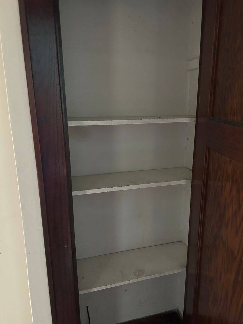 Apartment for rent at 522 S 6th St, Milwaukee, WI 53204