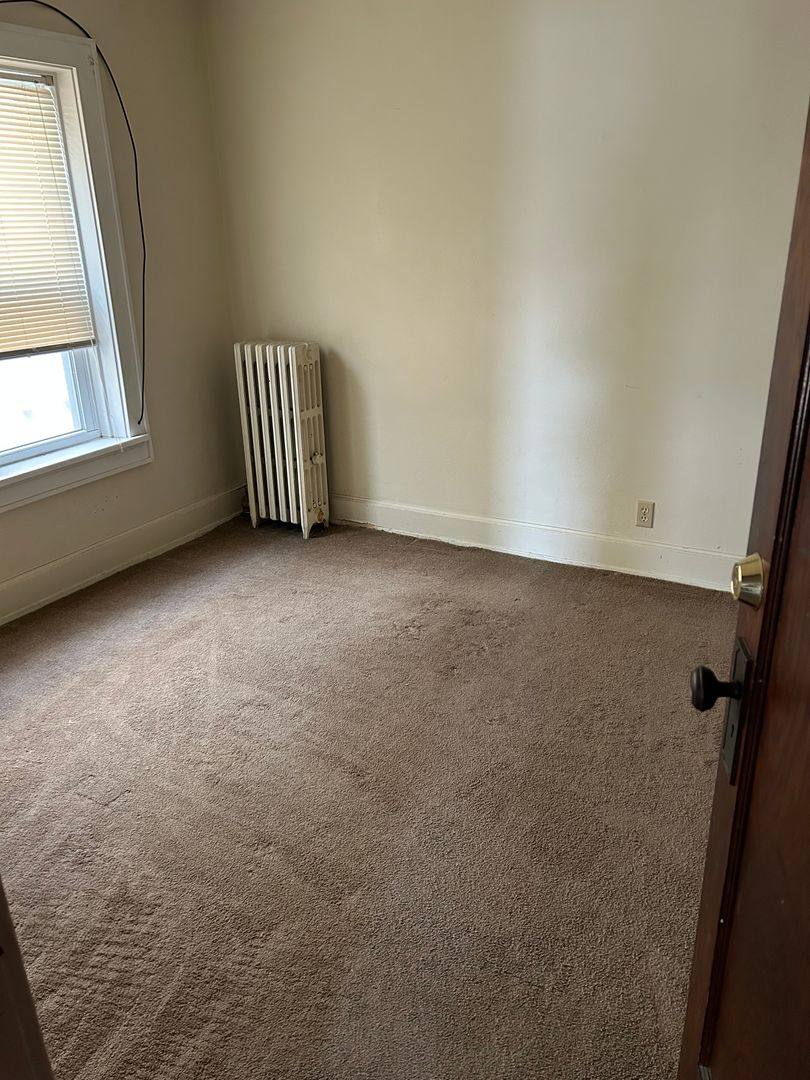 Apartment for rent at 522 S 6th St, Milwaukee, WI 53204
