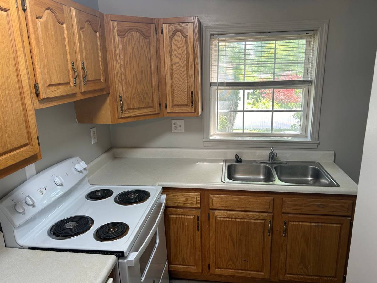 Apartment for rent at 1413 W University, Muncie, IN 47303