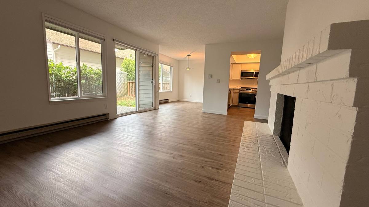 Condo for rent at 12904 126th Ct, NE, Kirkland, WA 98034