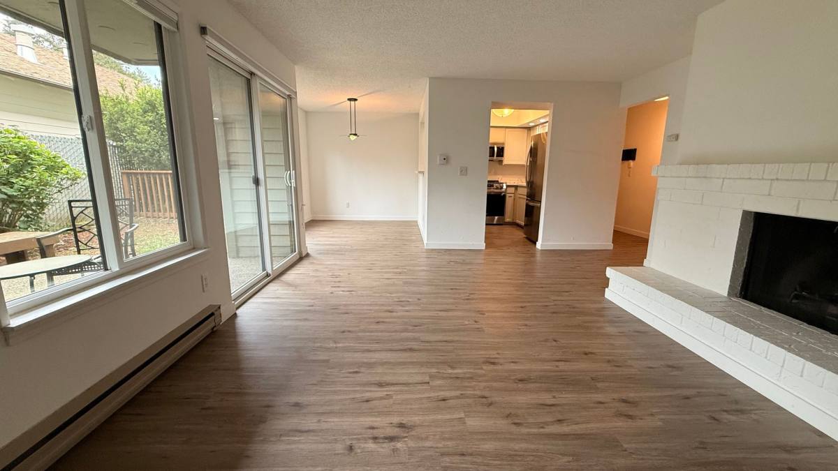 Condo for rent at 12904 126th Ct, NE, Kirkland, WA 98034