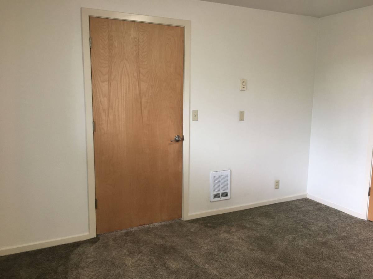 Apartment for rent at 183 E 19th, Eugene, OR 97401