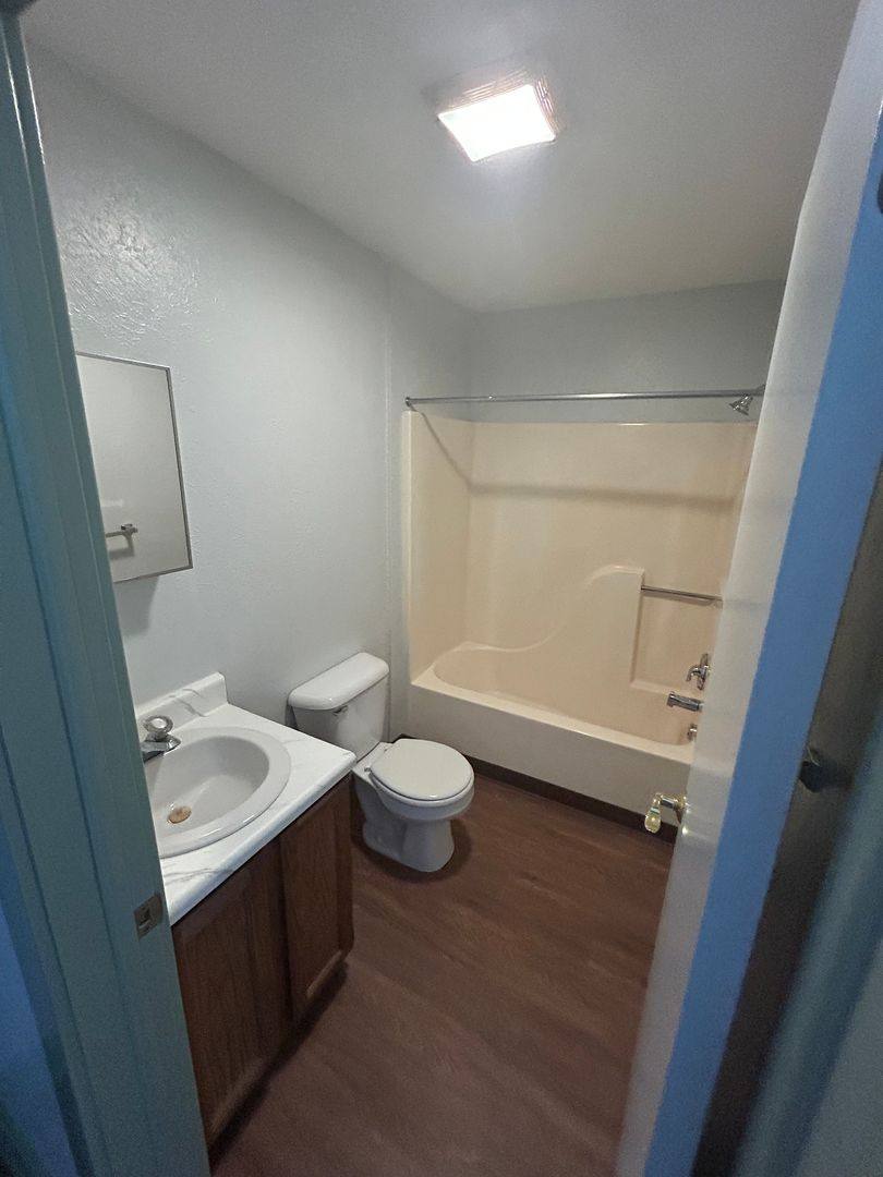 Apartment for rent at 1007 N Summit St, Toledo, OH 43604