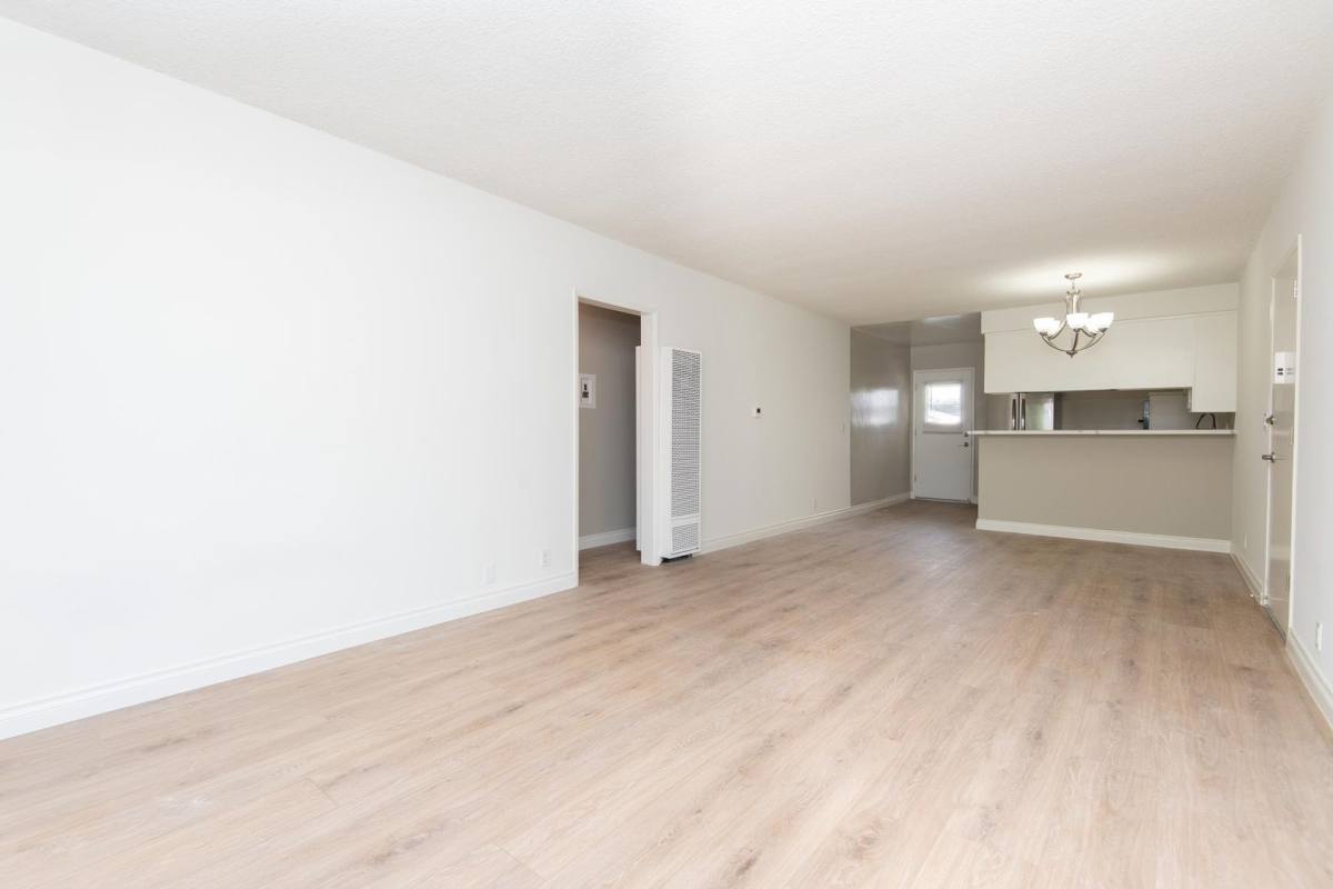 Apartment for rent at 1906 Shenandoah St, Los Angeles, CA 90034