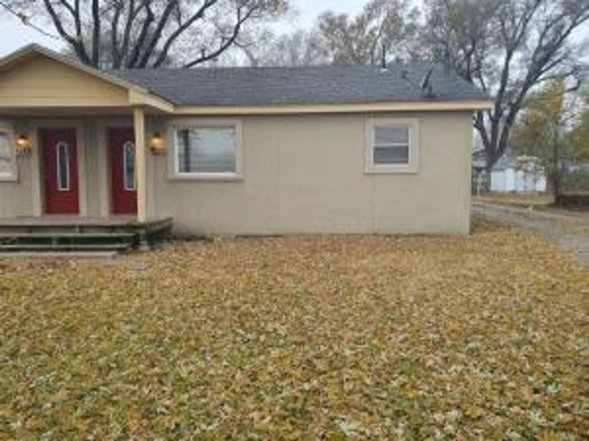 Apartment for rent at 5241 N Arkansas, Wichita, KS 67204