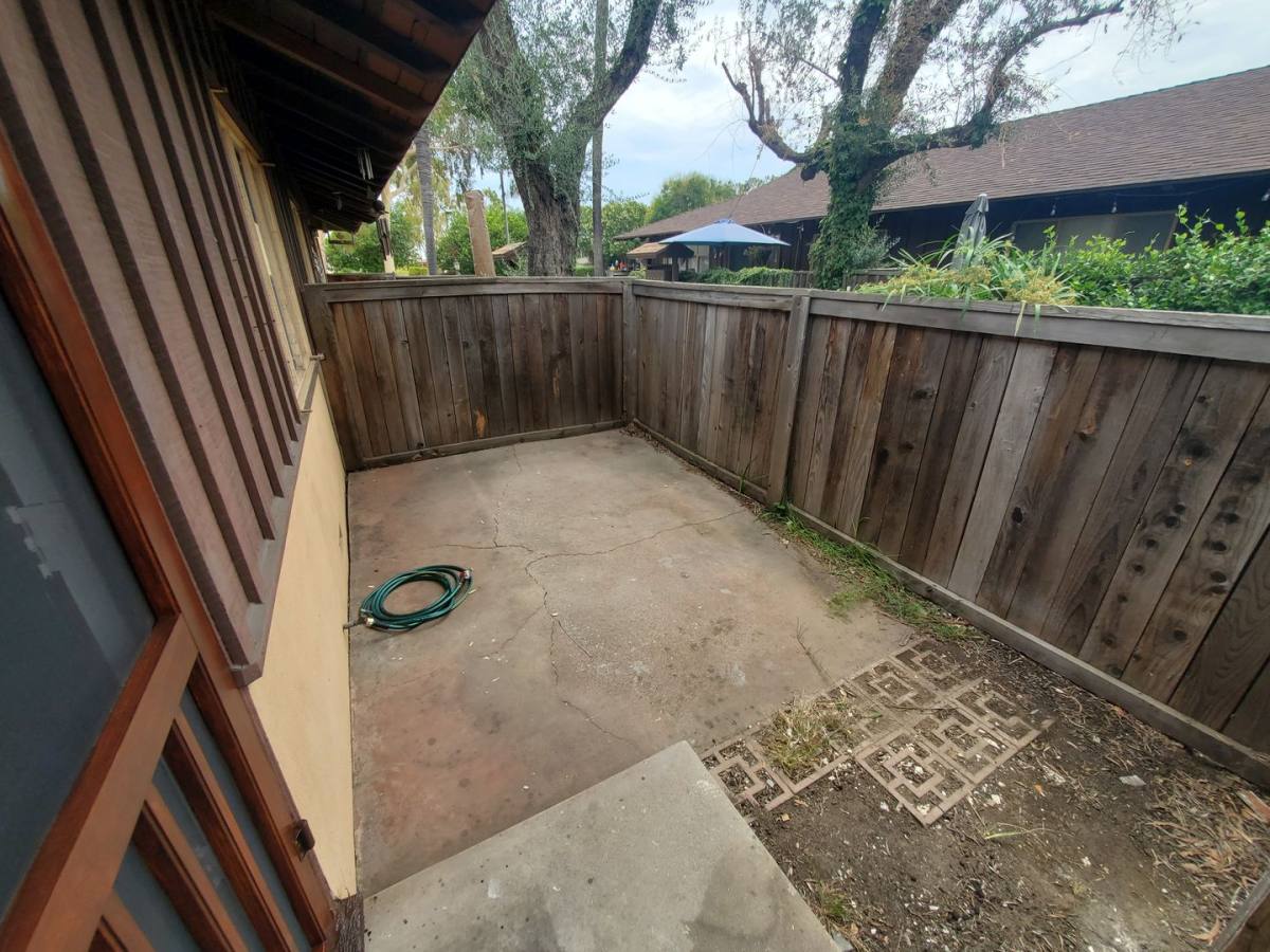 Apartment for rent at 627-631 S Baldwin Ave, Arcadia, CA 91007