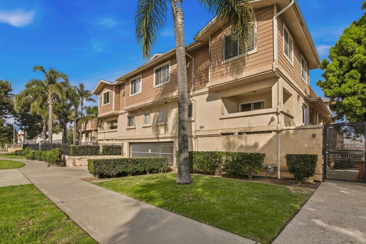 Apartment for rent at 621 D St, Chula Vista, CA 91910