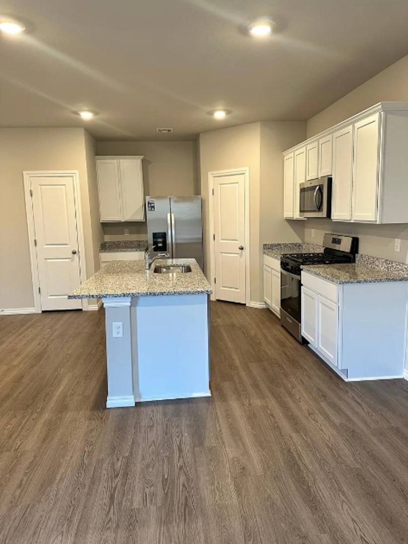 House for rent at 3117 Stonewall Dr, Bartlesville, OK 74006
