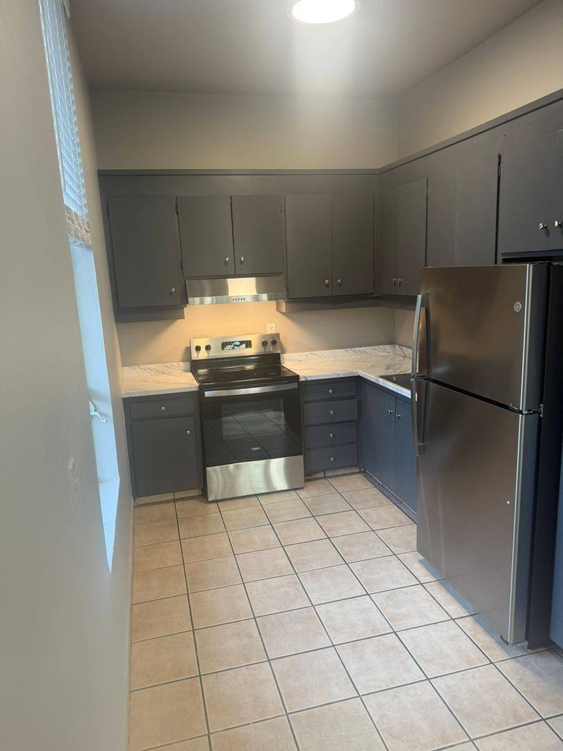 Apartment for rent at 159 Novato St, San Rafael, CA 94901