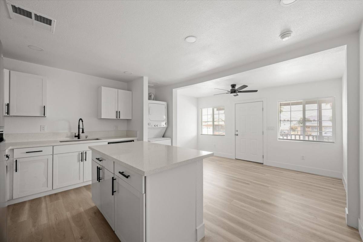 Apartment for rent at 623 N 10th St, Las Vegas, NV 89101