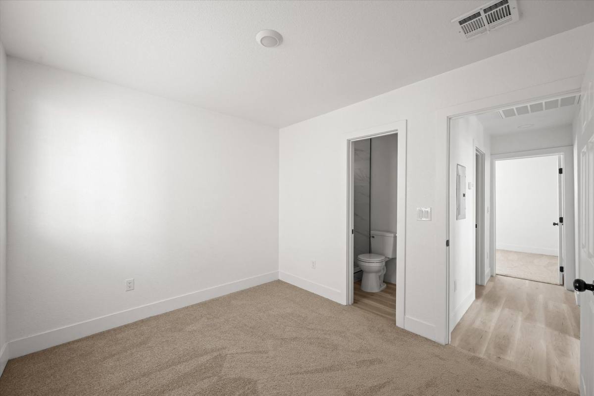 Apartment for rent at 623 N 10th St, Las Vegas, NV 89101
