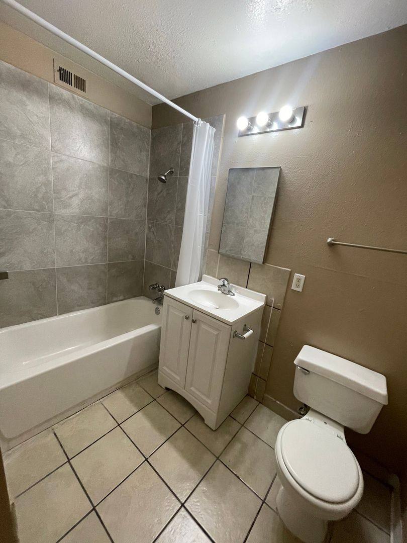 Apartment for rent at 3719 Hazelwood St, Las Vegas, NV 89119