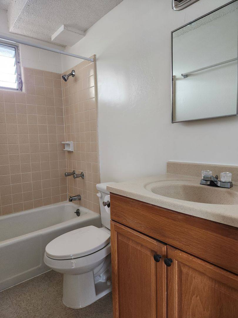 Apartment for rent at 2131 S Beretania St, Honolulu, HI 96826