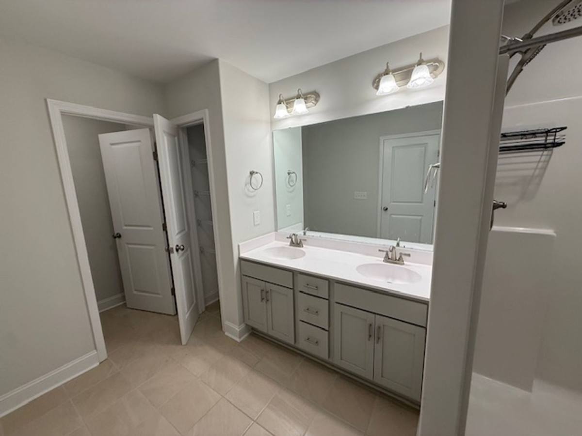 House for rent at 400 Bulrush Court, Jacksonville, NC 28540