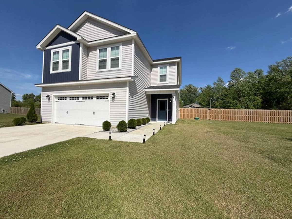 House for rent at 400 Bulrush Court, Jacksonville, NC 28540