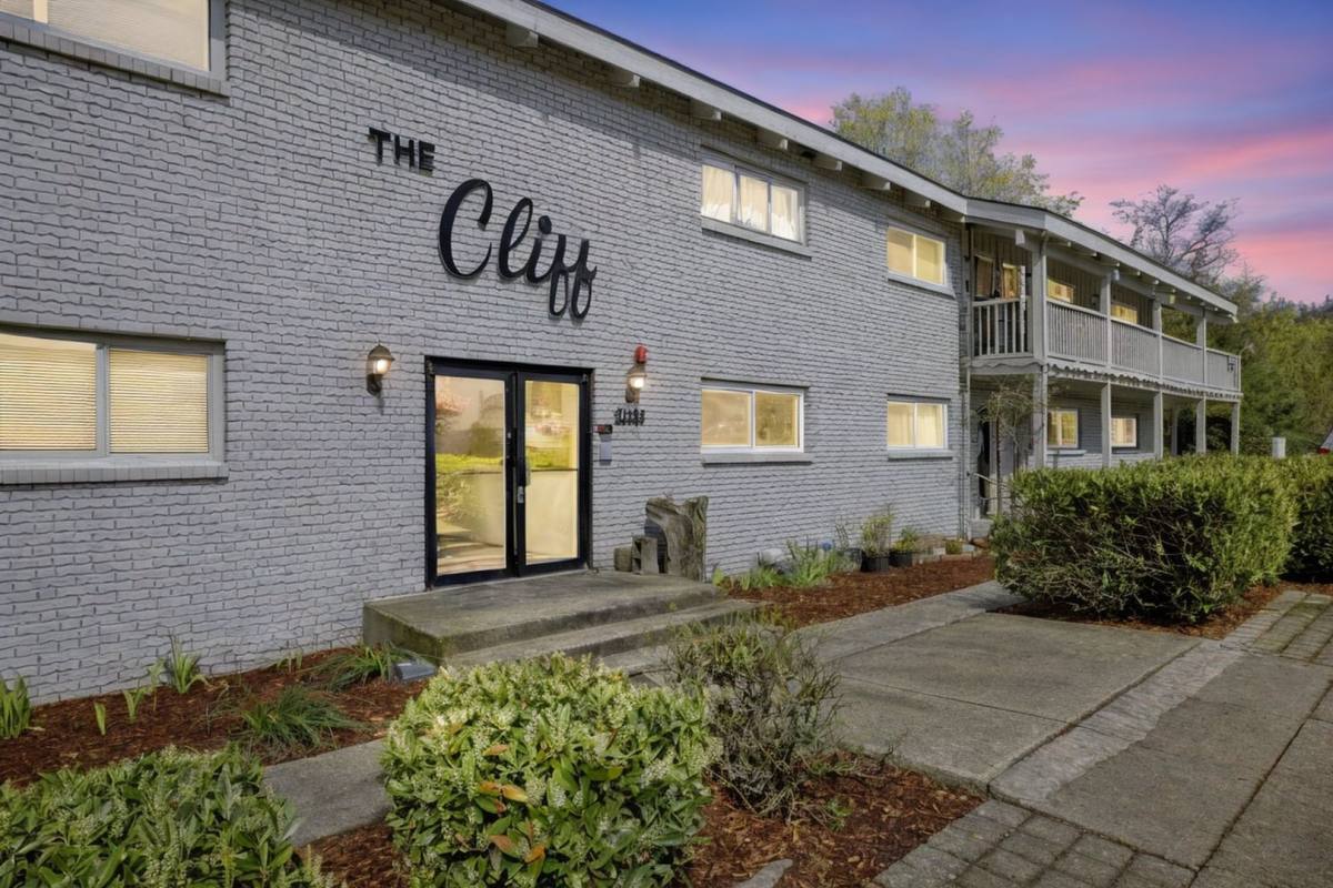 Apartment for rent at 21833 7th Ave S, Seattle, WA 98198