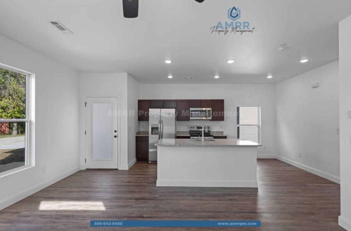 House for rent at 860 States Ave, Bentonville, AR 72712