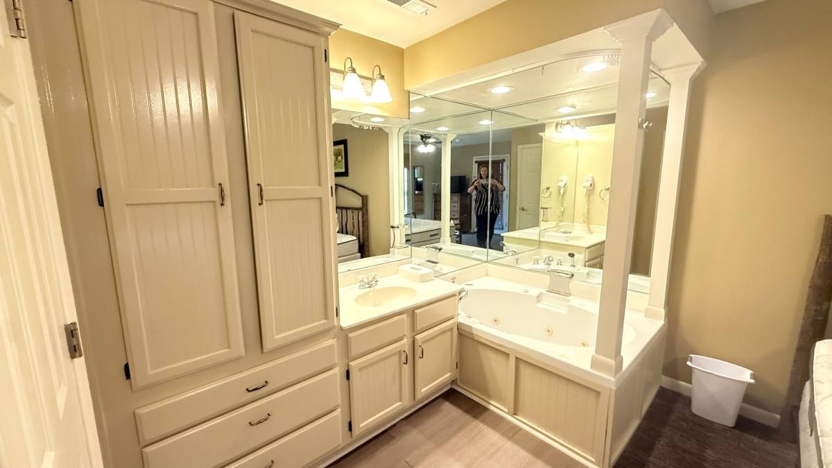 Condo for rent at 4801 Lake Ridge Trail, Festus, MO 63028