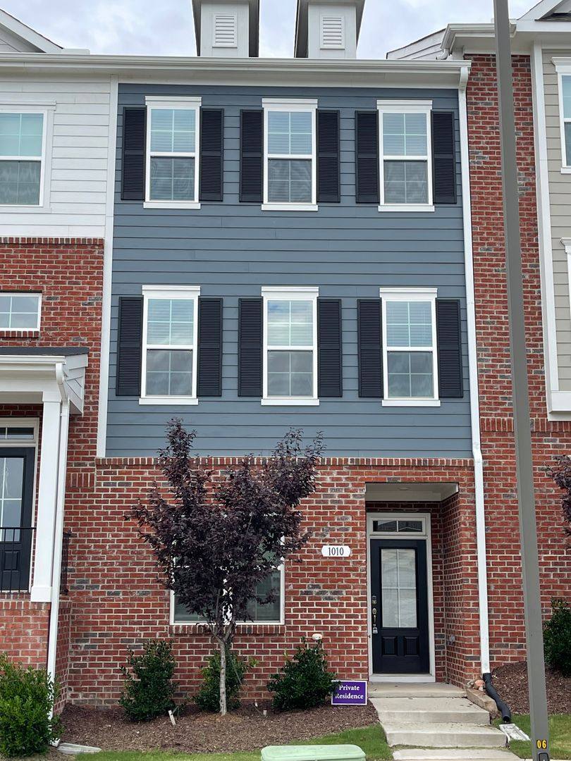 Townhouse for rent at 1010 Gateway Commons Circle, Wake Forest, NC 27587