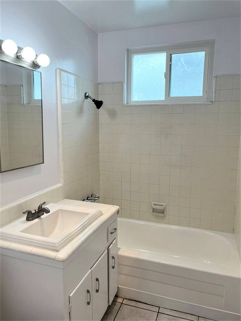 Apartment for rent at 4119-4131 Pixie Ave, Lakewood, CA 90712