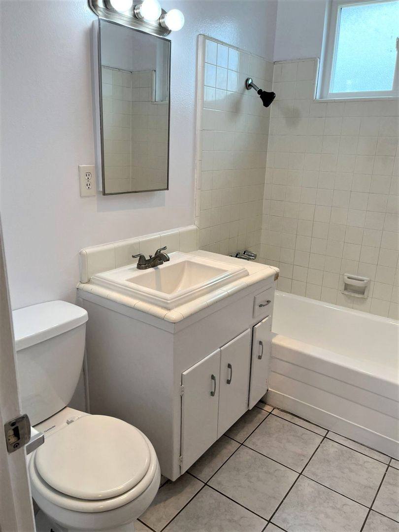 Apartment for rent at 4119-4131 Pixie Ave, Lakewood, CA 90712