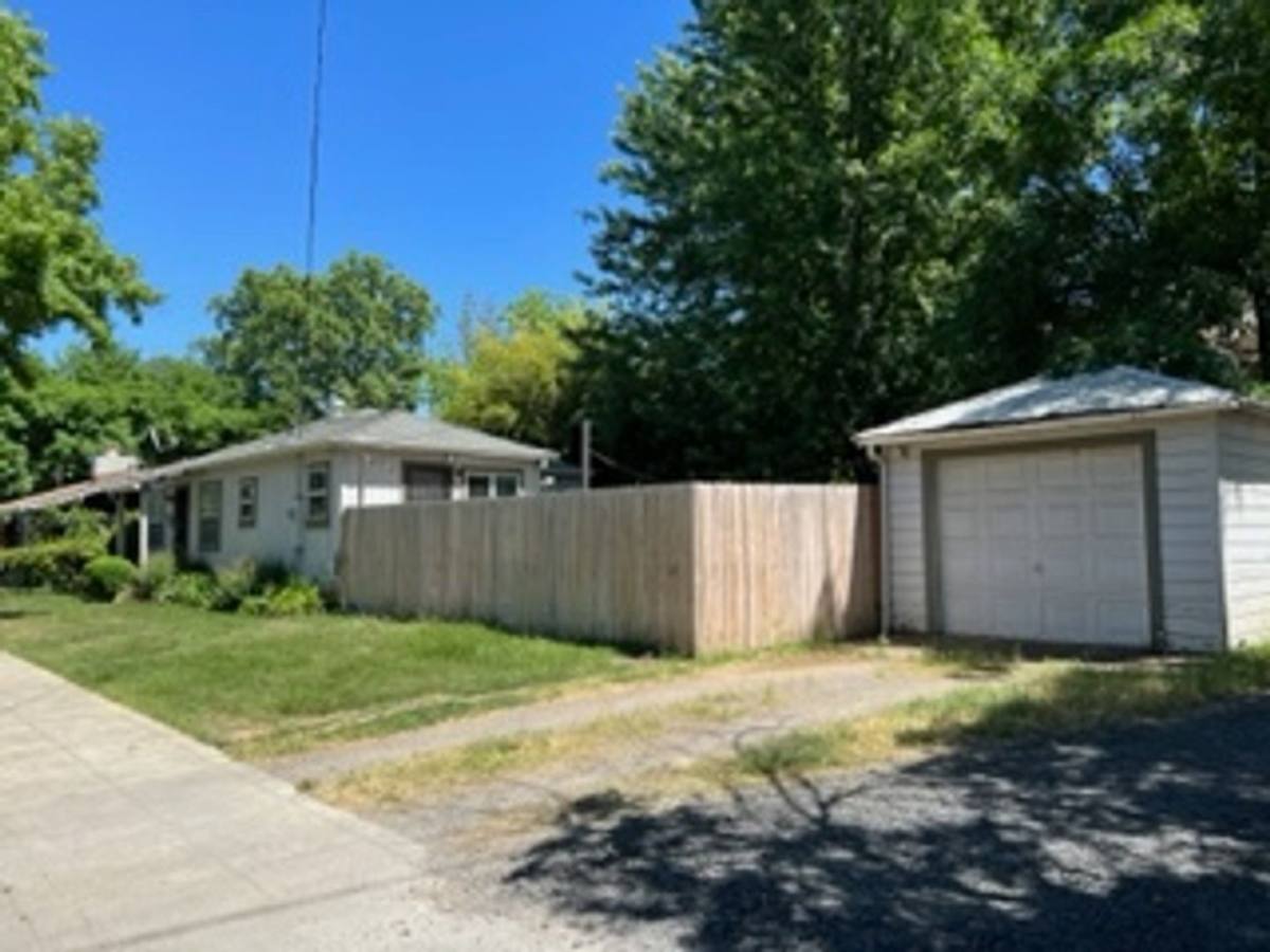 House for rent at 421 W 6th Ave, Chico, CA 95926