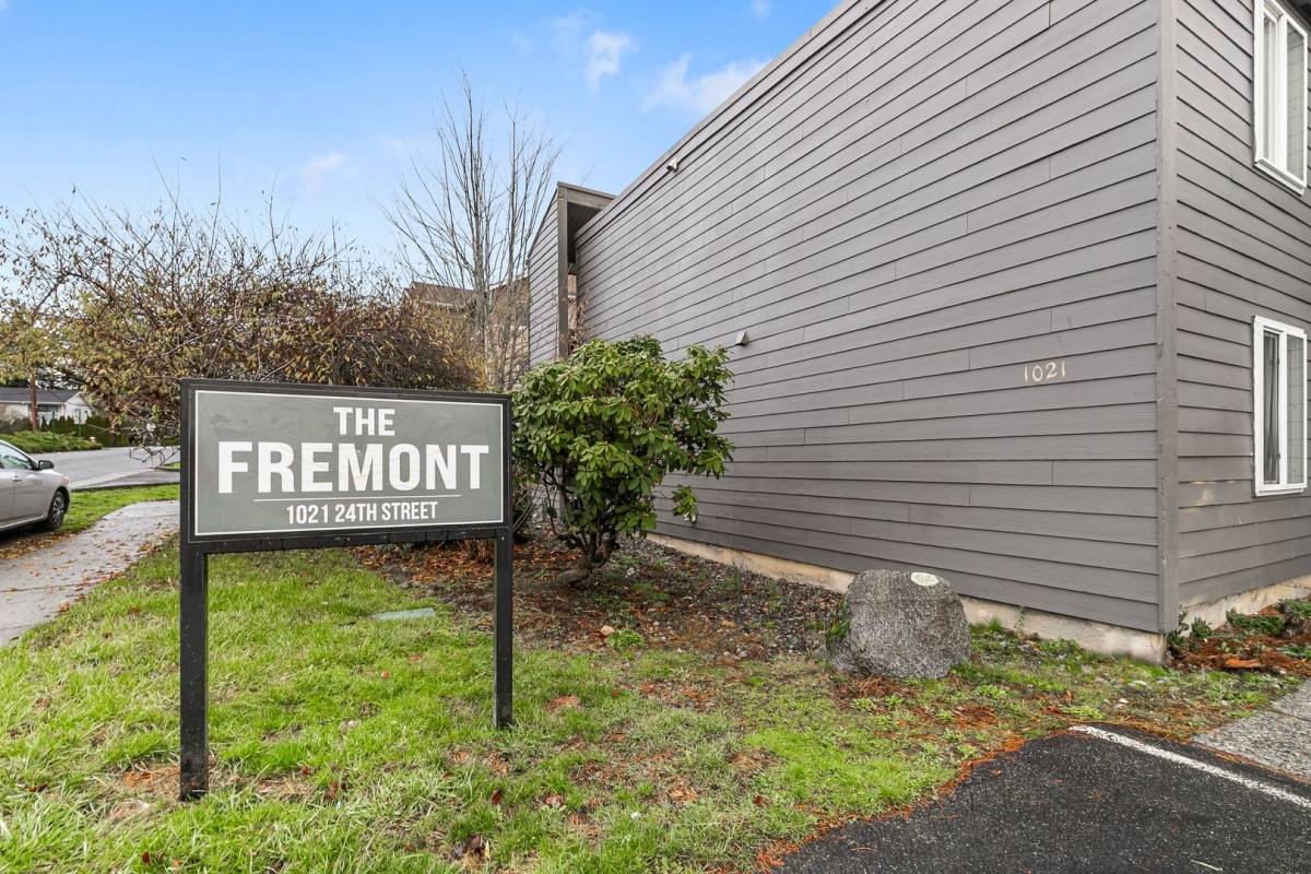 Apartment for rent at 1021 24th St, Bellingham, WA 98225