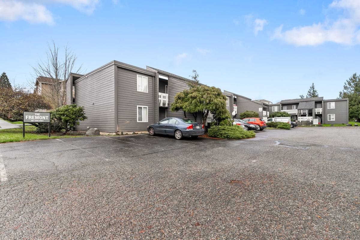 Apartment for rent at 1021 24th St, Bellingham, WA 98225