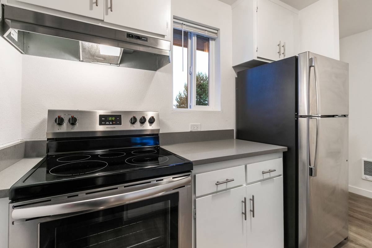 Apartment for rent at 1021 24th St, Bellingham, WA 98225