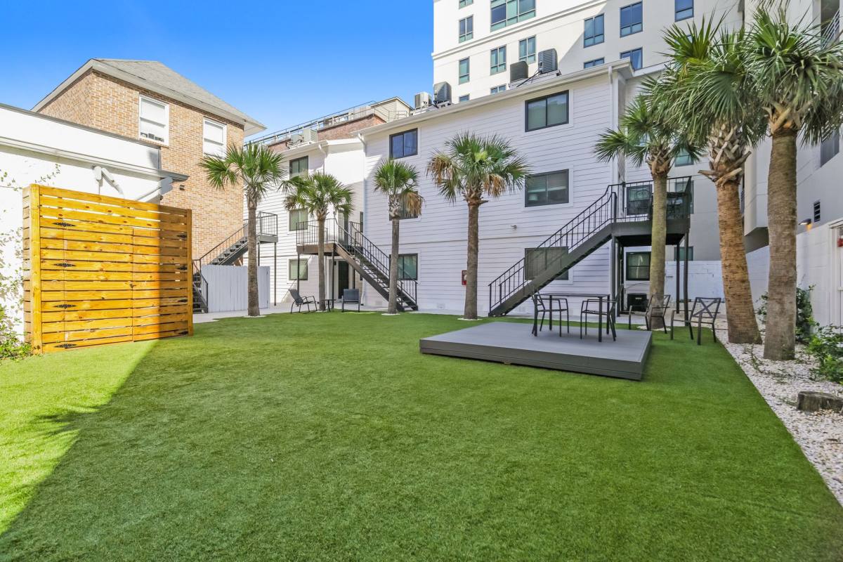 Apartment for rent at 363 King St, Charleston, SC 29401