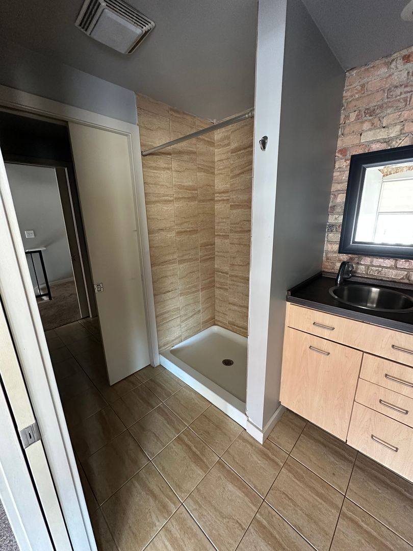 Apartment for rent at 110 E Allegan St, Lansing, MI 48933