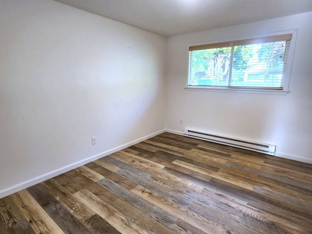 Apartment for rent at 1221 Mitchell Ave, Blaine, WA 98230
