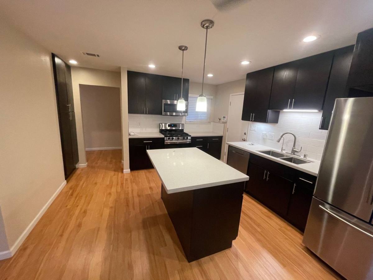 House for rent at 1229 Menlo Dr, Davis, CA 95616