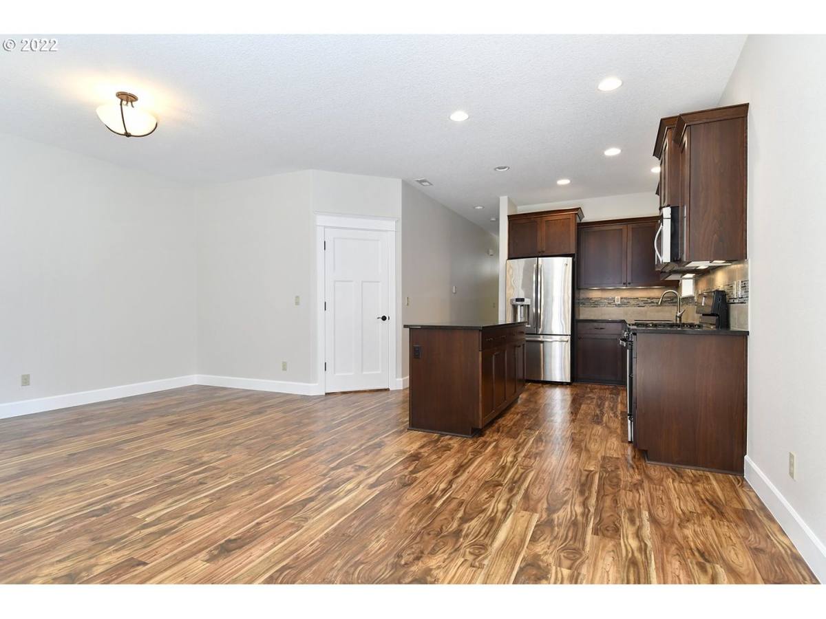 House for rent at 11048 SW Legacy Oak Way, Portland, OR 97223