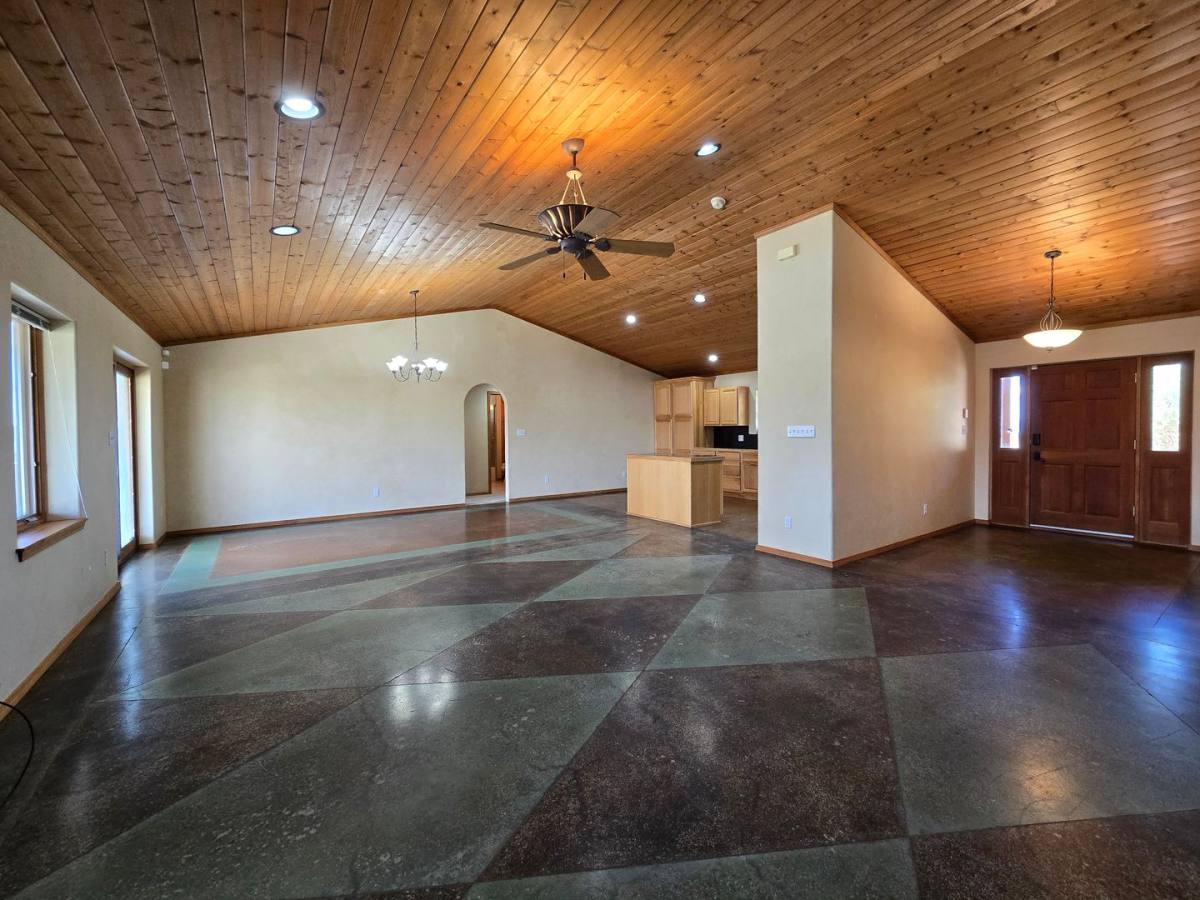 House for rent at 4 Alma Court, Santa Fe, NM 87508