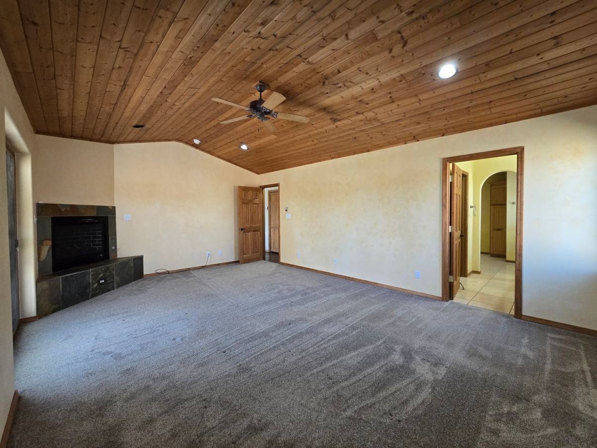 House for rent at 4 Alma Court, Santa Fe, NM 87508