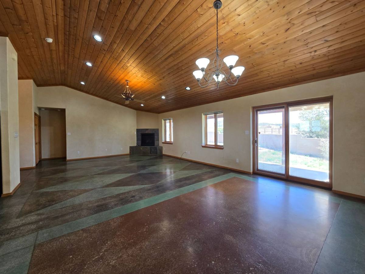 House for rent at 4 Alma Court, Santa Fe, NM 87508