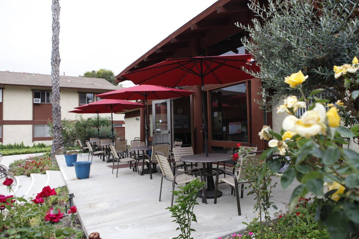 Apartment for rent at 8521 International Ave, Canoga Park, CA 91304