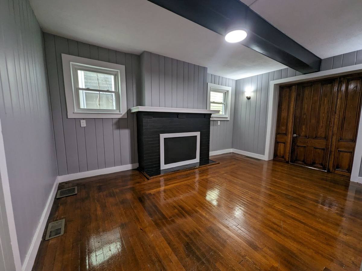 Apartment for rent at 44 White St, Cohoes, NY 12047