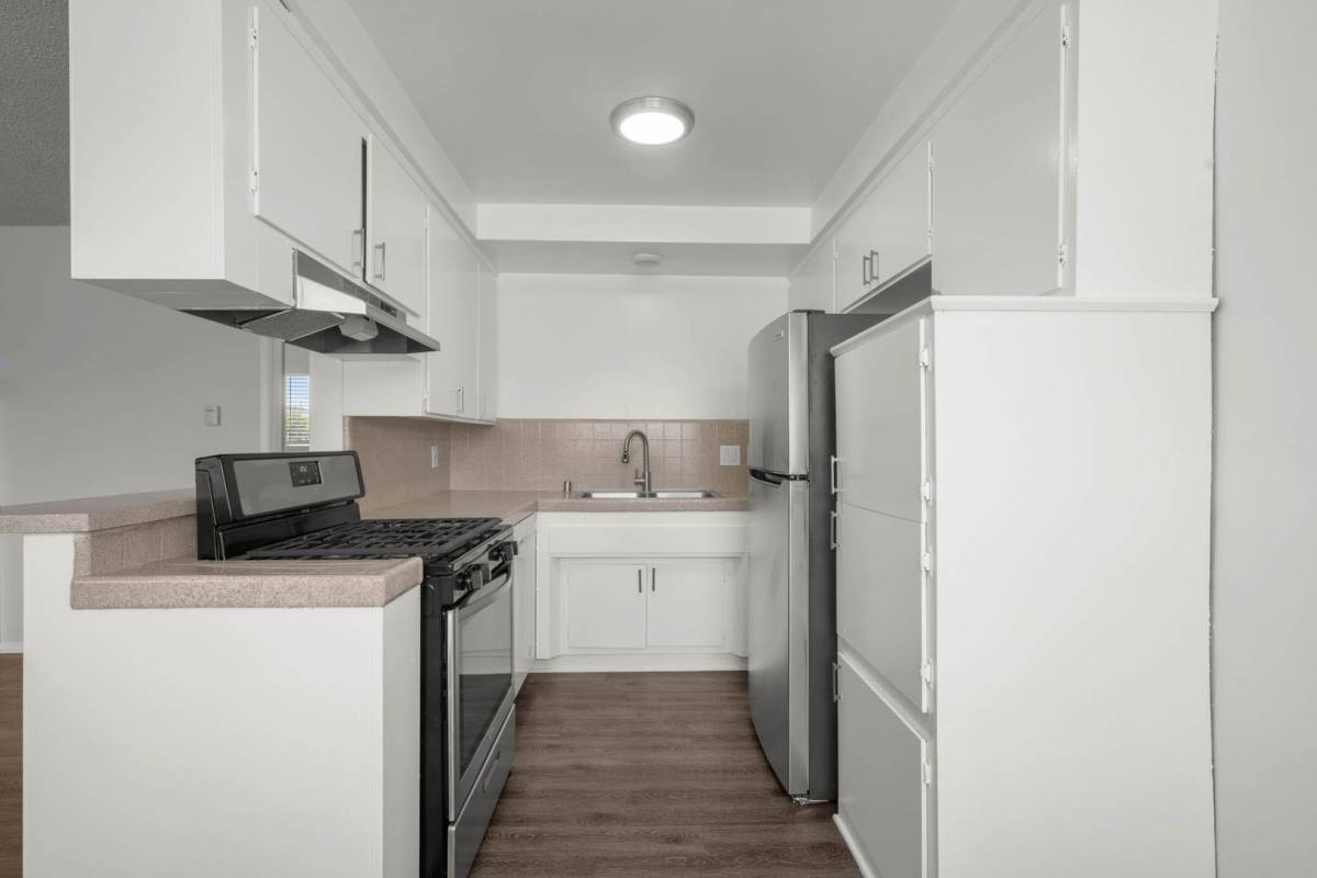 Apartment for rent at 814 Victor Ave, Inglewood, CA 90302
