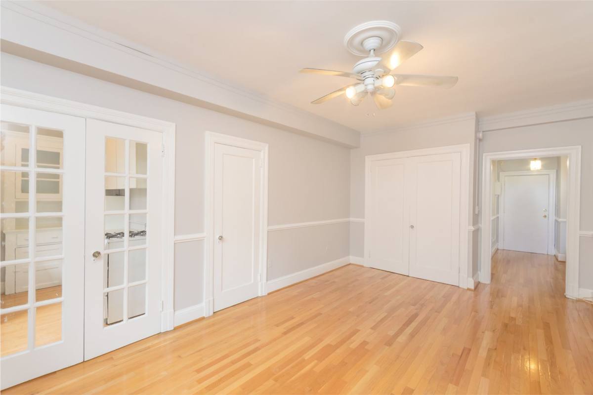 Apartment for rent at 1101 L St NW, Washington, DC 20005