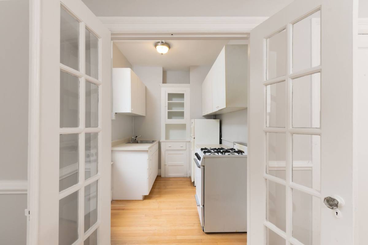 Apartment for rent at 1101 L St NW, Washington, DC 20005