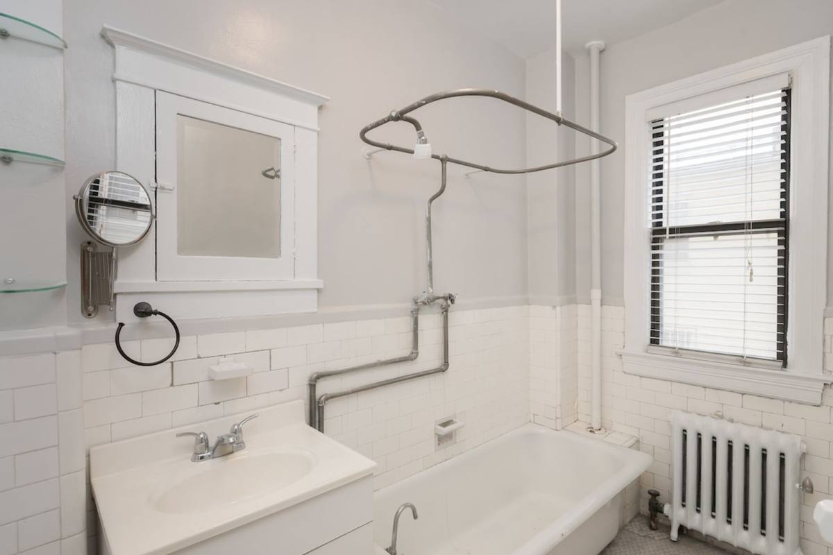 Apartment for rent at 1101 L St NW, Washington, DC 20005