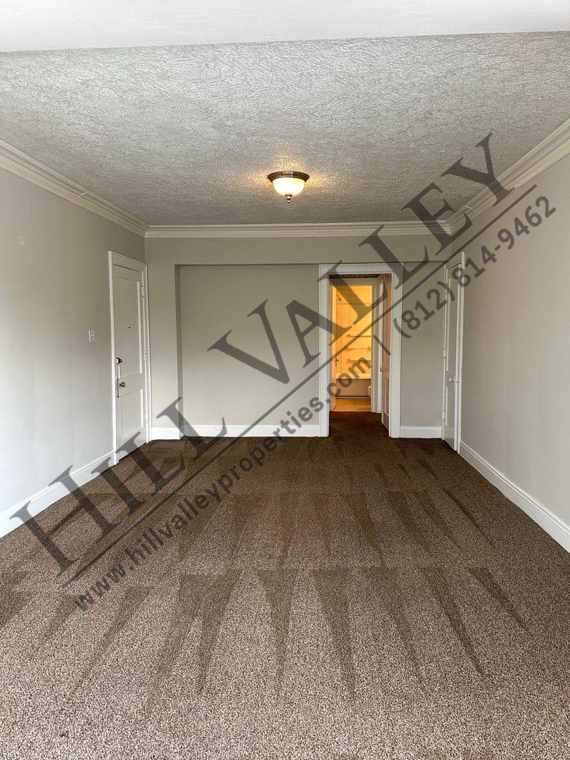 Apartment for rent at 6 McKinley Blvd, Terre Haute, IN 47803
