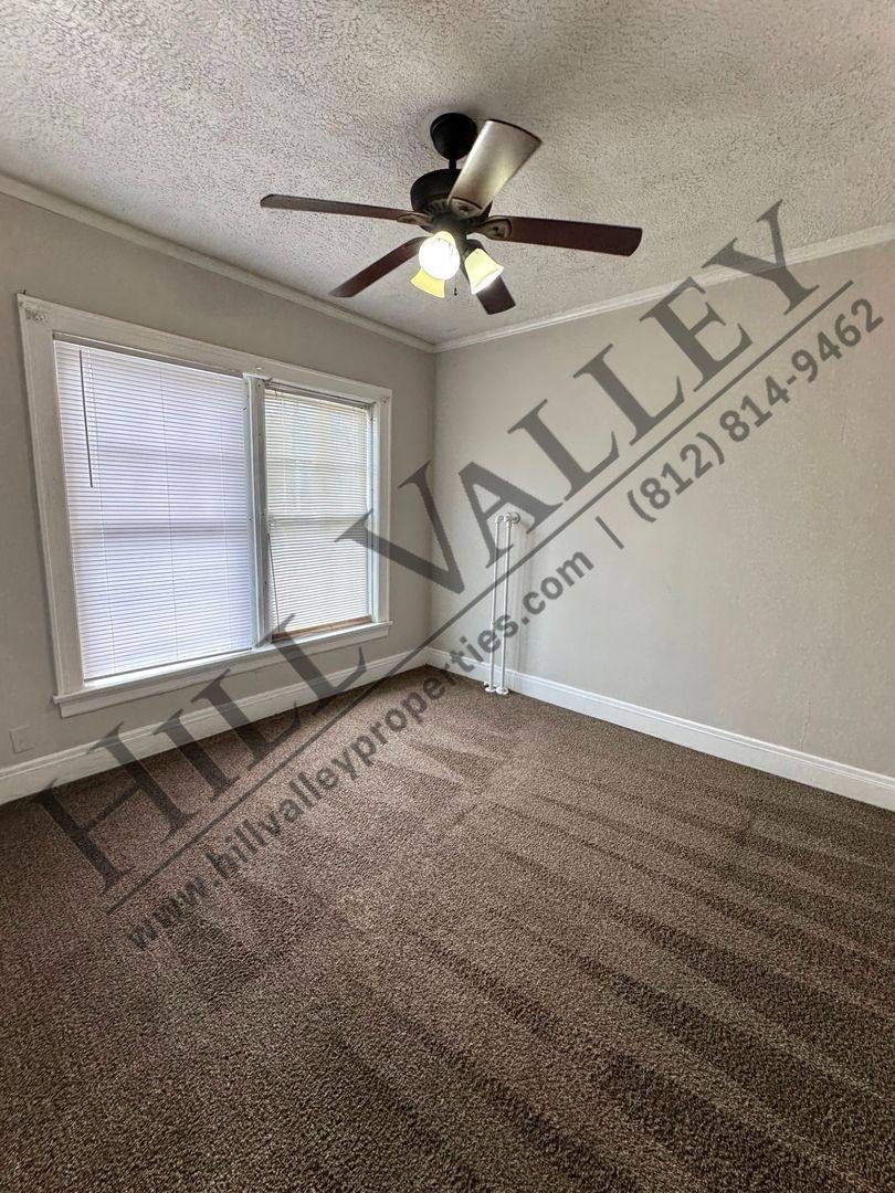 Apartment for rent at 6 McKinley Blvd, Terre Haute, IN 47803
